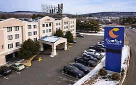 Comfort Inn & Suites Meriden East